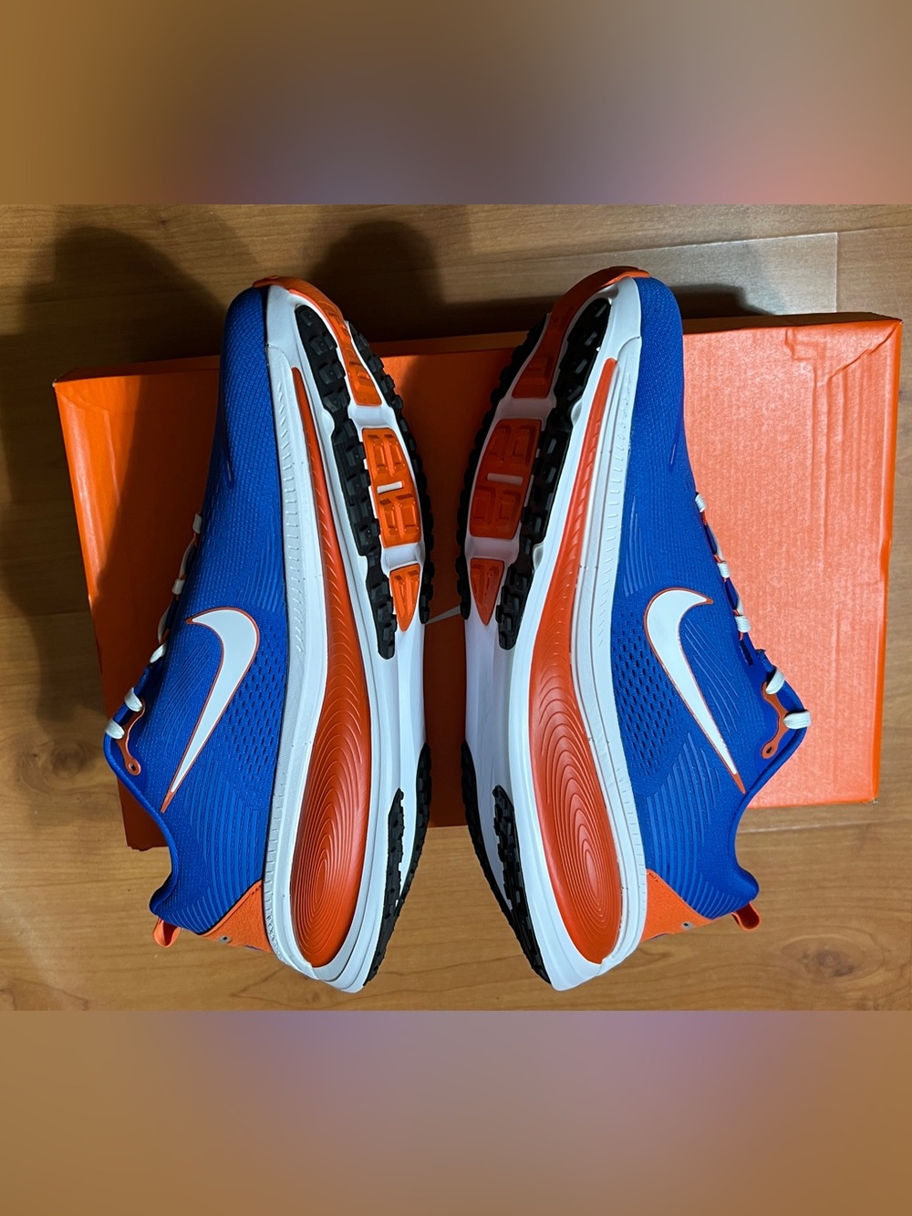 Nike Vomero 18 men’s 13 running sneaker